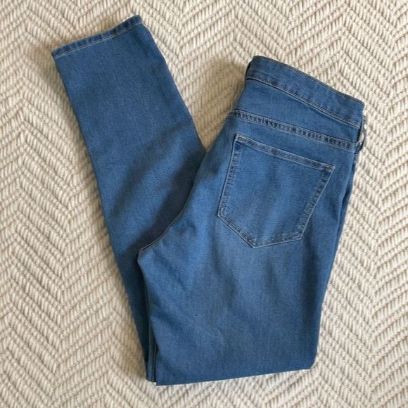 H&M Skinny Ankle Regular Waist Jeans Size 31” Waist - Picture 1 of 6